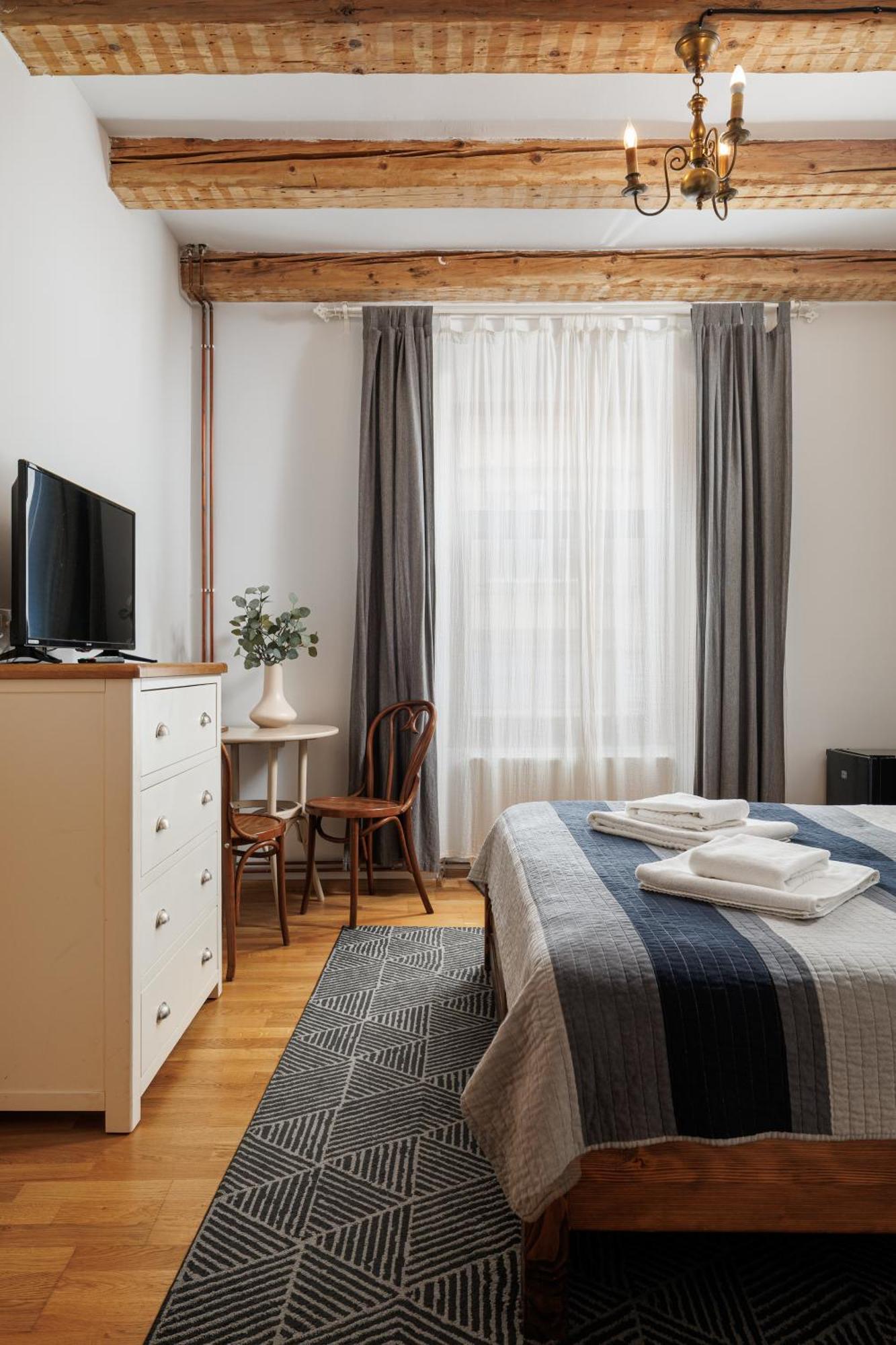 Wood House Republicii Pensiune Brașov