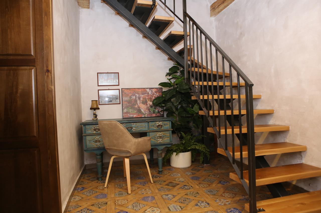 Wood House Republicii Pensiune *